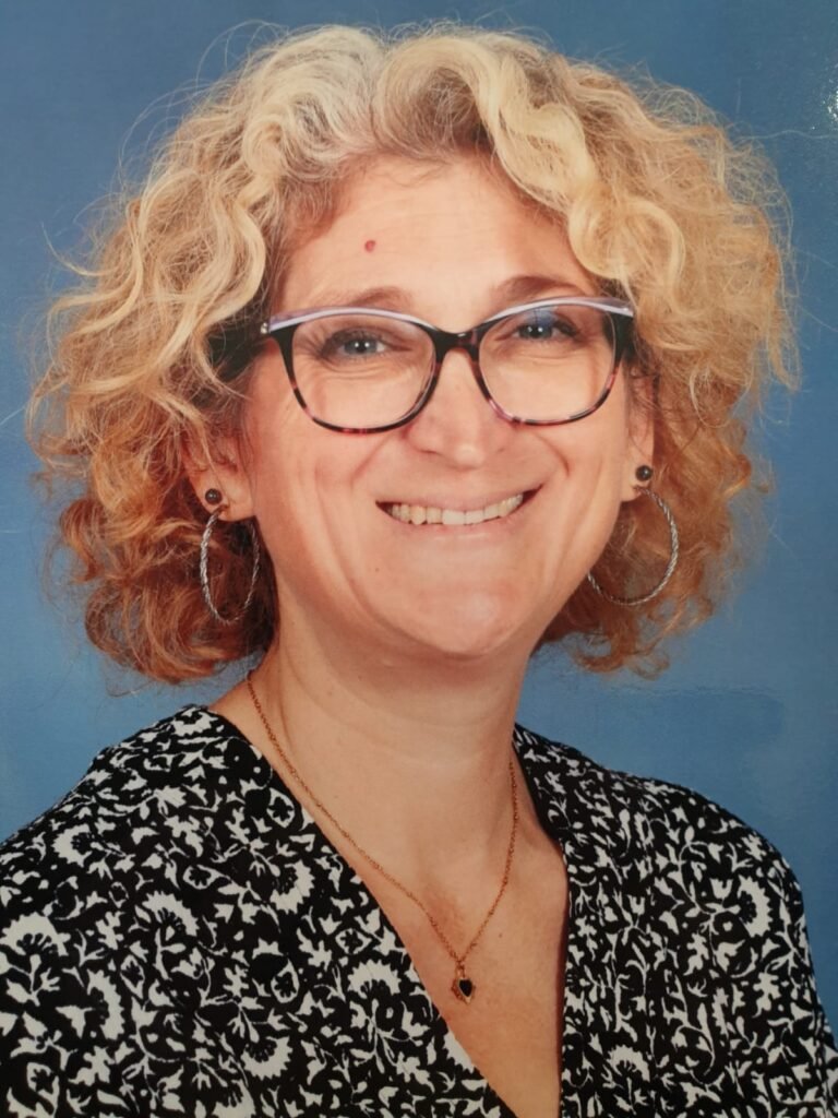 diplome_hypnose_ericksonienne_sophrologie_stress_anxieté_douleur_préparationmentale_travail_sommeil_études_émotions_confiance_permis_examens_tabac_poids_addiction_phobie_deuil_accouphènes_mémoire47